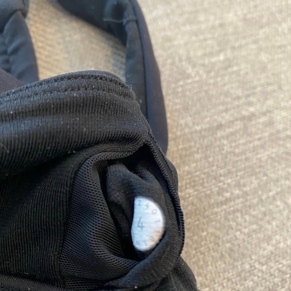 Lululemon Run Stuff Your Bra - Picture 3 of 3